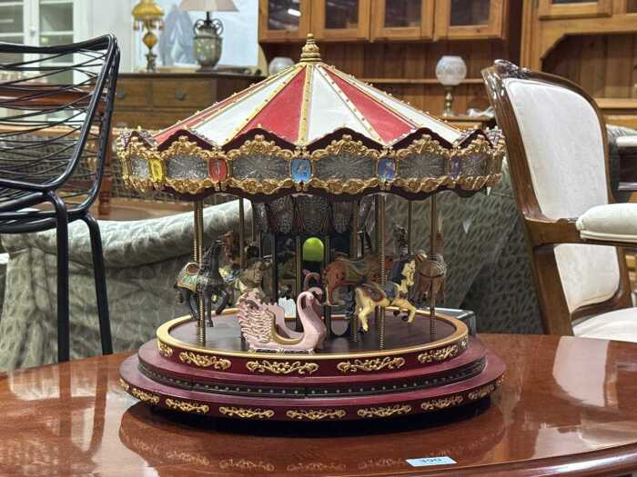 Mr Christmas Marquee Deluxe musical carousel - 40 Christmas songs