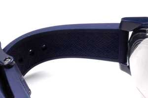 A Tommy Hilfiger Denim silicone quartz watch - 4