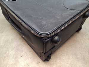 Oroton black leather suitcase - 4