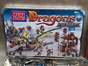 Two Mega Bloks Dragons Iron raiders playsets - 2