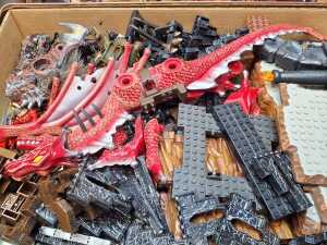 Two Mega Bloks Dragons Iron raiders playsets - 5