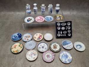 Miniature porcelain items including pin dishes, Chinese crockery set, etc.
