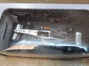 Two racing model cars, Minichamps and Hot Wheels - 3