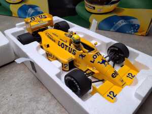 Two Ayrton Senna 1:18 scale model cars - 5