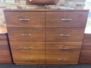 Modern chest of eight drawers