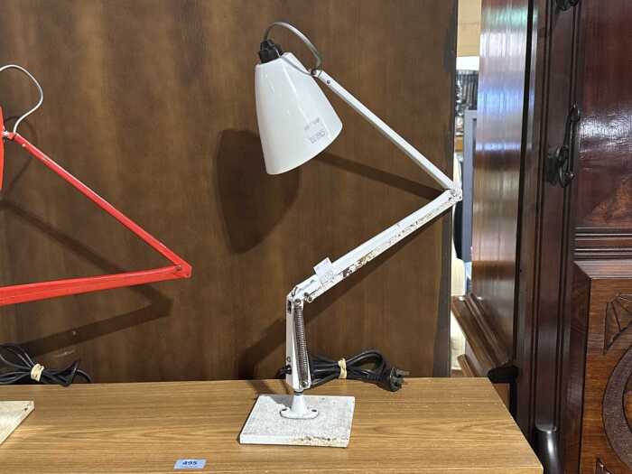 Studio Planet K white desk lamp