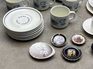Assorted porcelain, including Delft duos, - 4
