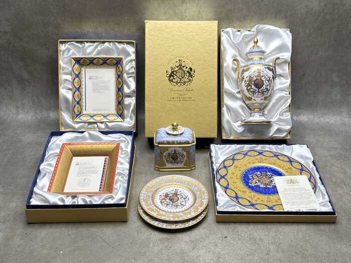 Limited edition Royal Family commemorative porcelain, mostly boxed