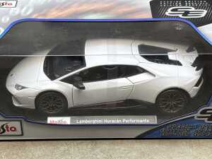 Four Maisto special edition 1:18 scale die-cast - 2