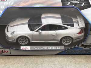 Four Maisto special edition 1:18 scale die-cast - 3