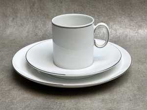 Thomas Germany 'Medallion Platinum' porcelain dinner set for six - 4