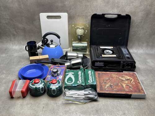 Outdoor camping kitchen equipment