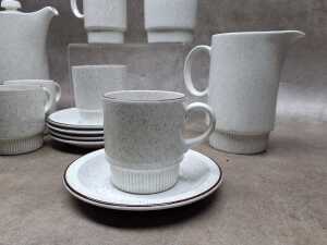 Poole pottery coffee setting for five - 3