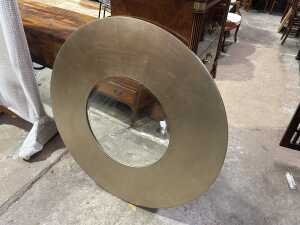 Circular contemporary silver-tone wall mirror - 2