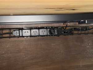 Electric height adjustable desk - 3