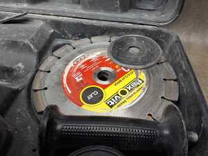 DeWalt large-angle grinder in protective hard case - 3