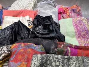Collection of scarves in various colours and fabrics - 3
