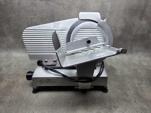 695 · DAMPA Type 84 commercial meat slicer