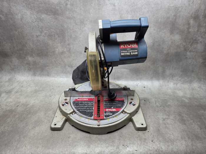 Ryobi 210mm compound mitre saw