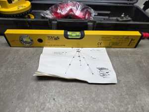 Laser level kit with tripod - 3