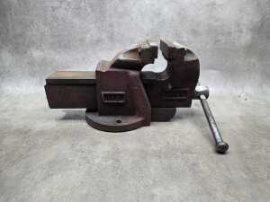 Dawn 115mm bench vice