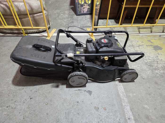 A Sanli lawn mower
