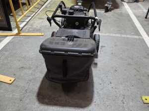 A Sanli lawn mower - 4
