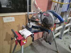 Ryobi compound mitre saw - 2