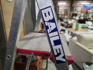 Bailey Omega 6 platform step ladder - 3