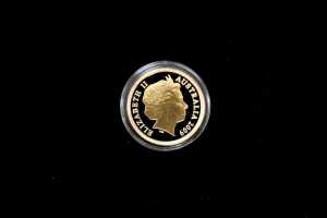 Little Dinkums Lillypilly Frill-Necked Lizard 2009 $5 gold proof coin, 0.04oz 99.99% pure gold - 2