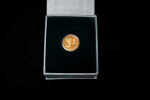 Little Dinkums Lillypilly Frill-Necked Lizard 2009 $5 gold proof coin, 0.04oz 99.99% pure gold - 3