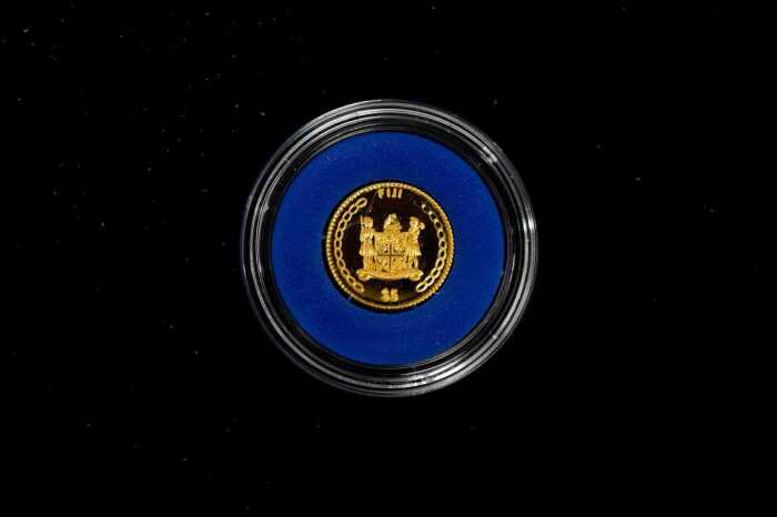Fiji Historic 2002 F$5 gold proof coin, 0.05oz 99.99% pure gold
