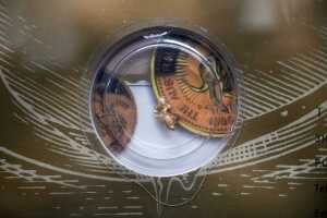 The Perth Mint Centenary Phonecard and Natural Gold Nugget, approx. 0.5g pure gold - 3