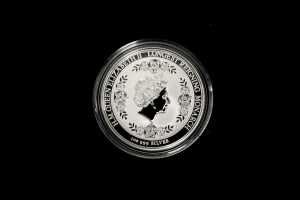 Her Majesty Queen Elizabeth II Longest Reigning Monarch 2015 $1 silver proof coin, 31.14g 99.9% pure silver