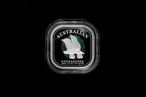 Australian Kookaburra 2005 two piece silver proof set, $1 31.14g 99.9% pure silver coin, and 50c 15.57g 99.9% pure silver coin - 4