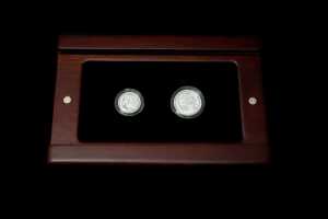 2011 Two Coin Fine Silver Proof Set totalling 3c and 8.96g 99.9% pure silver - 3