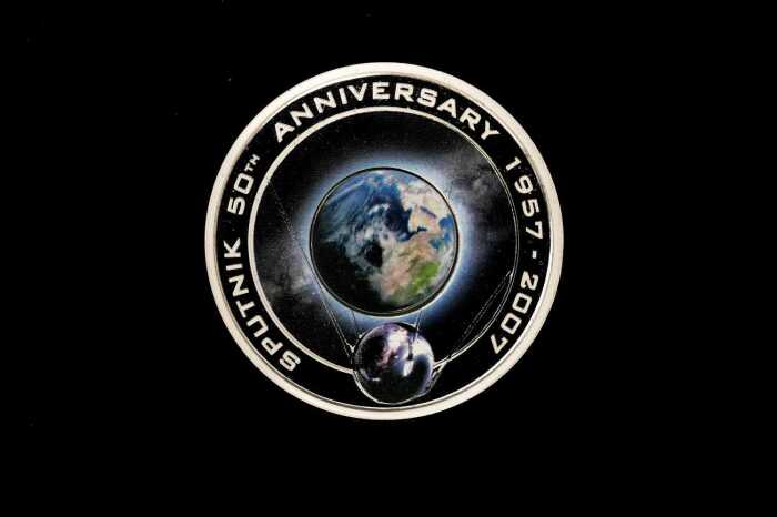 Sputnik 50th Anniversary 2007 $1 silver proof coin, 31.14g 99.9% pure silver