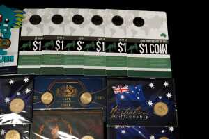 Group of collectable $1 coins - 3