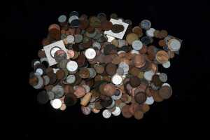 3.4kg of World coins