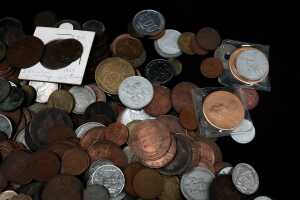 3.4kg of World coins - 2