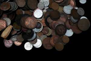 3.4kg of World coins - 3