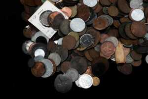 3.4kg of World coins - 4