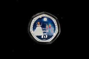New Zealand 199 $5 silver proof coin 1oz, plus two other collectable coins - 4