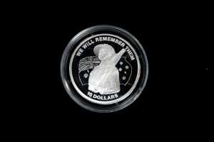 New Zealand 199 $5 silver proof coin 1oz, plus two other collectable coins - 5