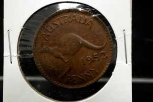 Three unusual Australian Pennies, 1916 & 1921 & 1952 - 4