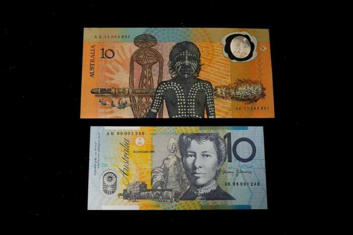 Two polymer $10 bank notes, 1988 and 1998