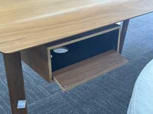 Herman Miller Distil desk - 4