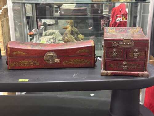Two Chinese lacquer jewellery boxes
