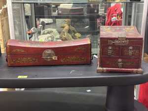 Two Chinese lacquer jewellery boxes