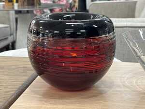 Two art glass vases with applied spun filament decoration - 2